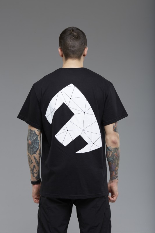 T-SHIRT PYRAMID TL 02LOS SS22 BLACK